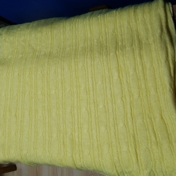 Old Navy knitted scarf - Picture 4 of 5